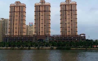 ?？谑虚L(zhǎng)提中心