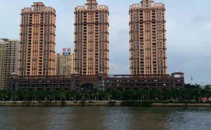 ?？谑虚L(zhǎng)提中心